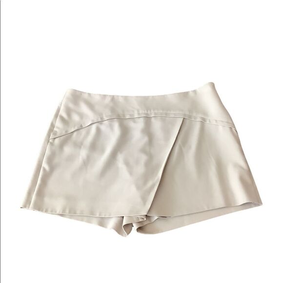 BCBG Maxazira Skort in Tan - Picture 8 of 9